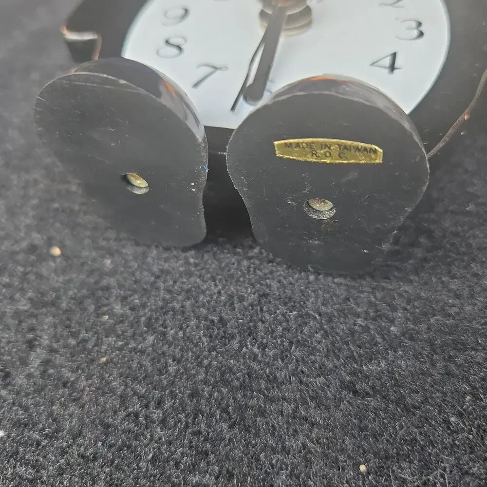 Penguin Wall Or Mantle Clock Ceramic 8